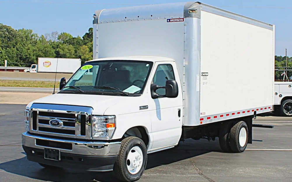 Used Ford E350 box truck for sale at T&B Auto Sales in Bryant, Arkansas