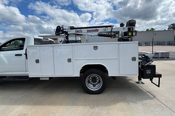 crane installed on service body truck